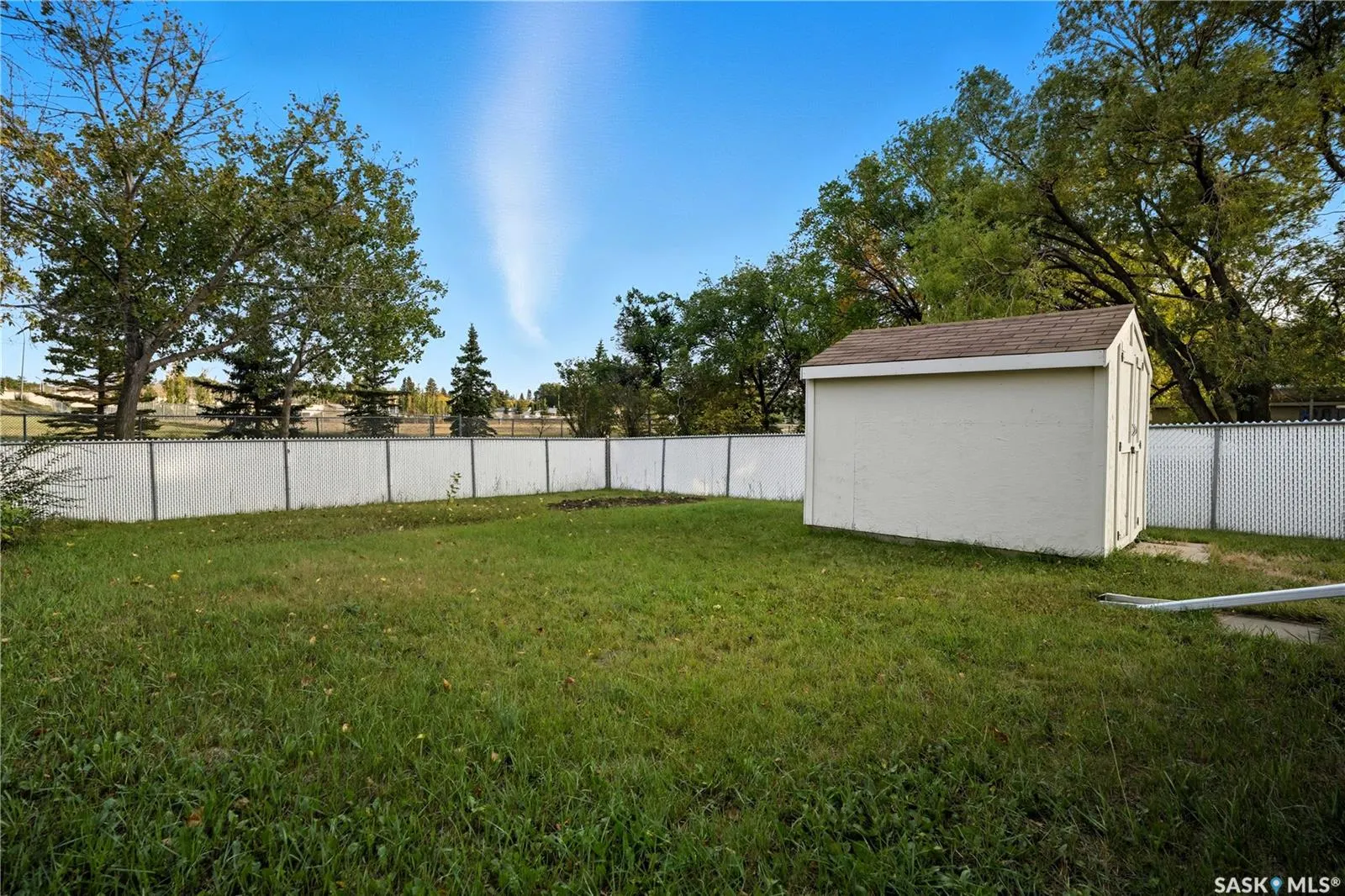 254 Magee CRESCENT