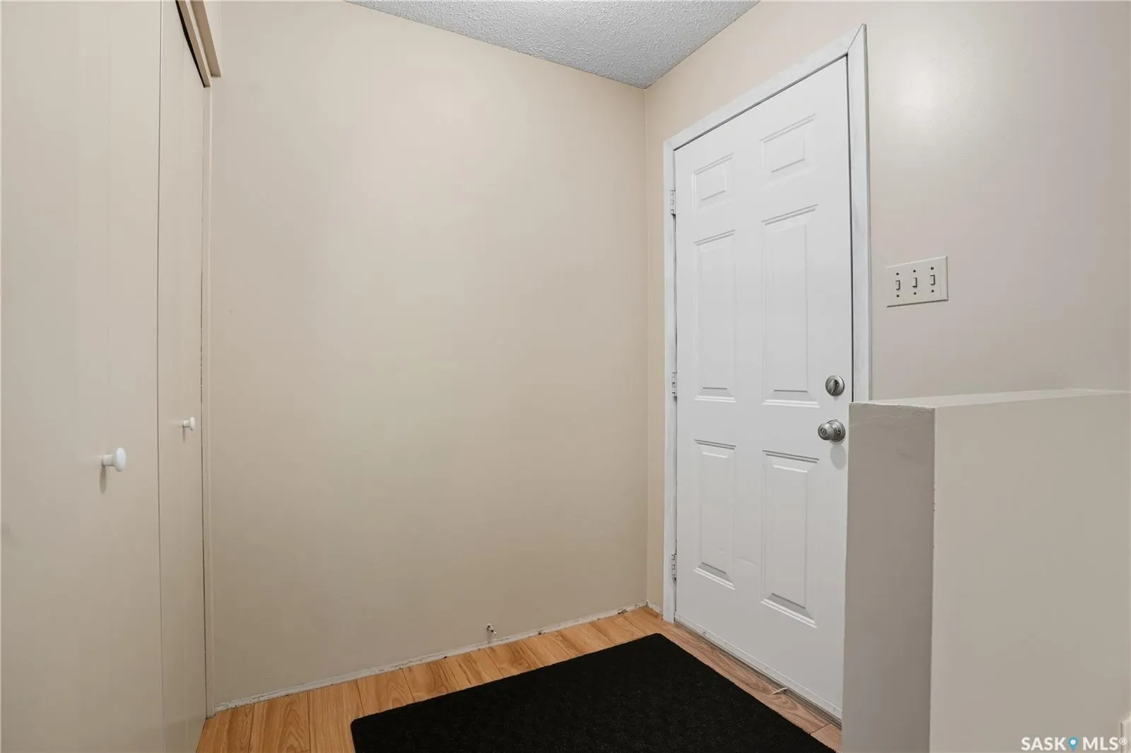 254 Magee CRESCENT