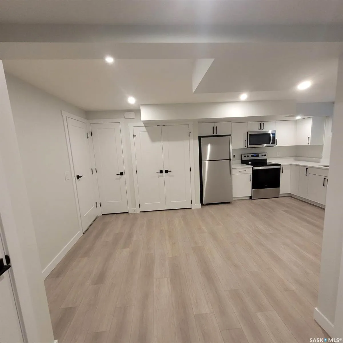 115 Leskiw LANE