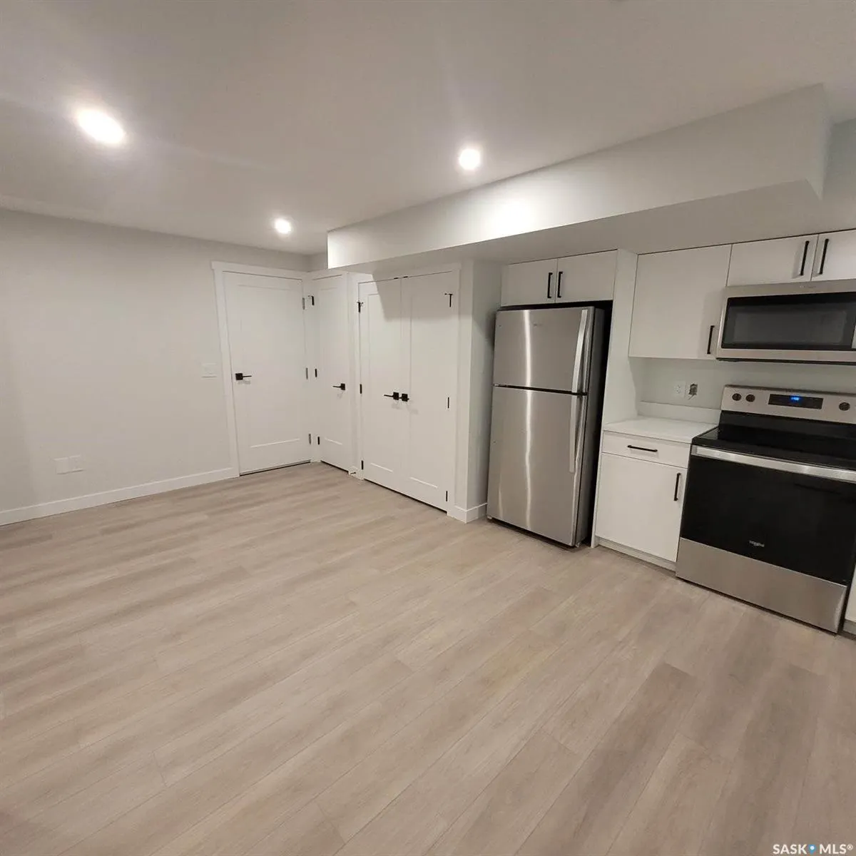 115 Leskiw LANE