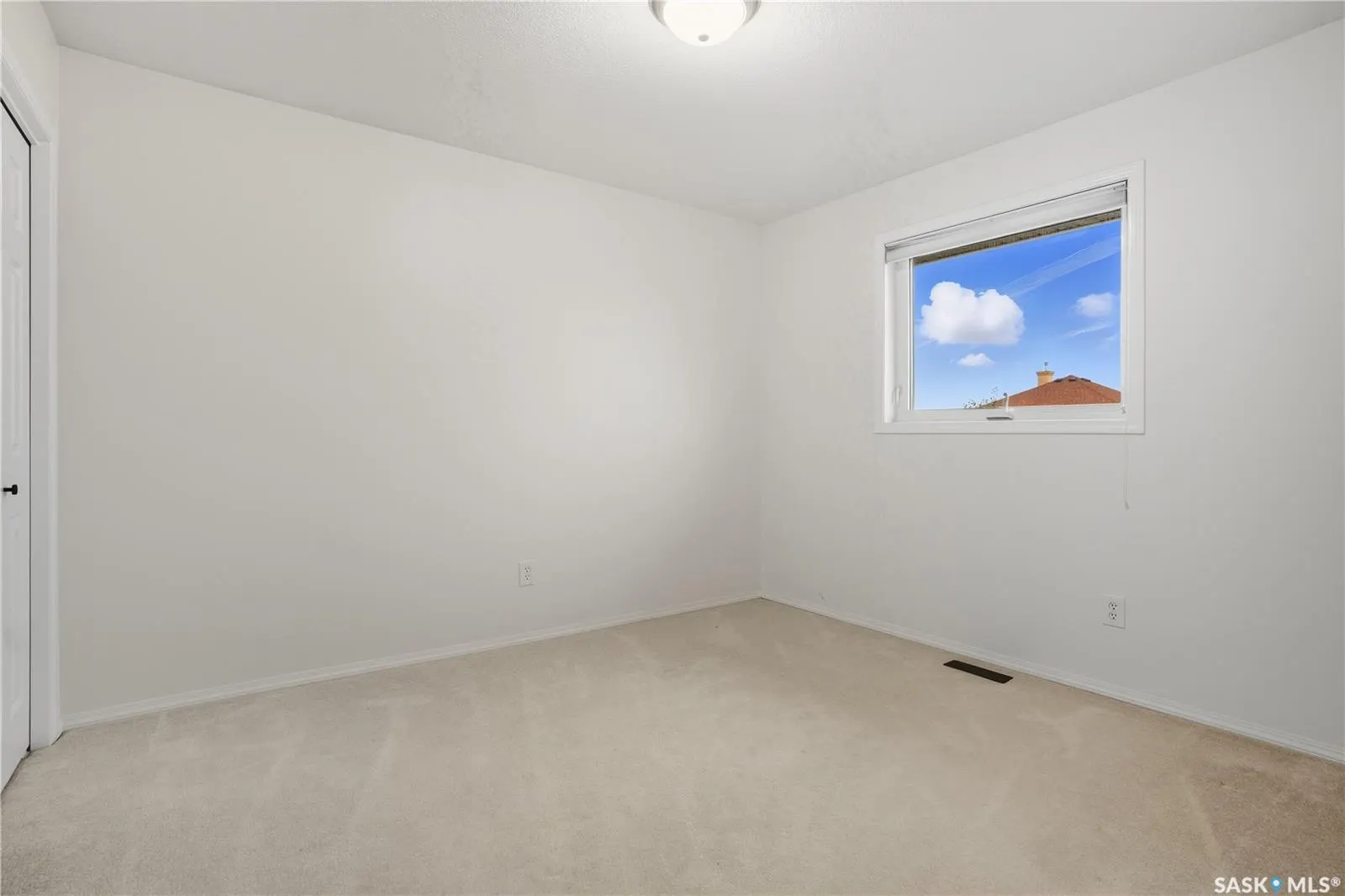 10338 Wascana ESTATES