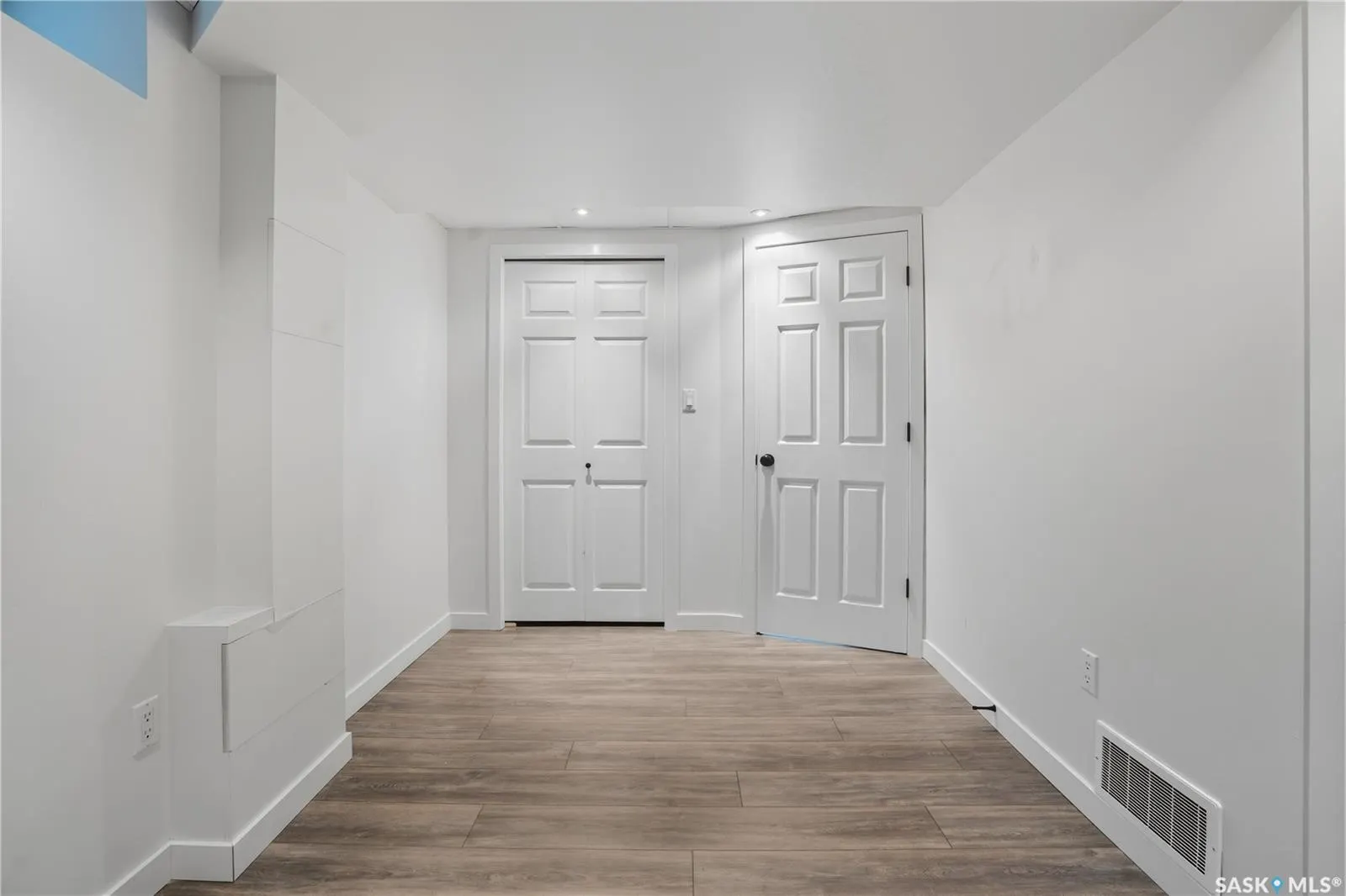 10338 Wascana ESTATES