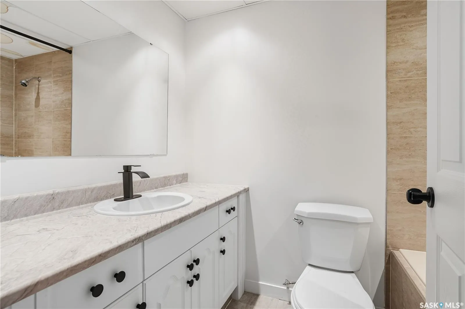 10338 Wascana ESTATES