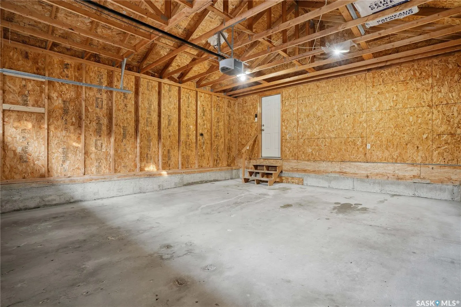 10338 Wascana ESTATES