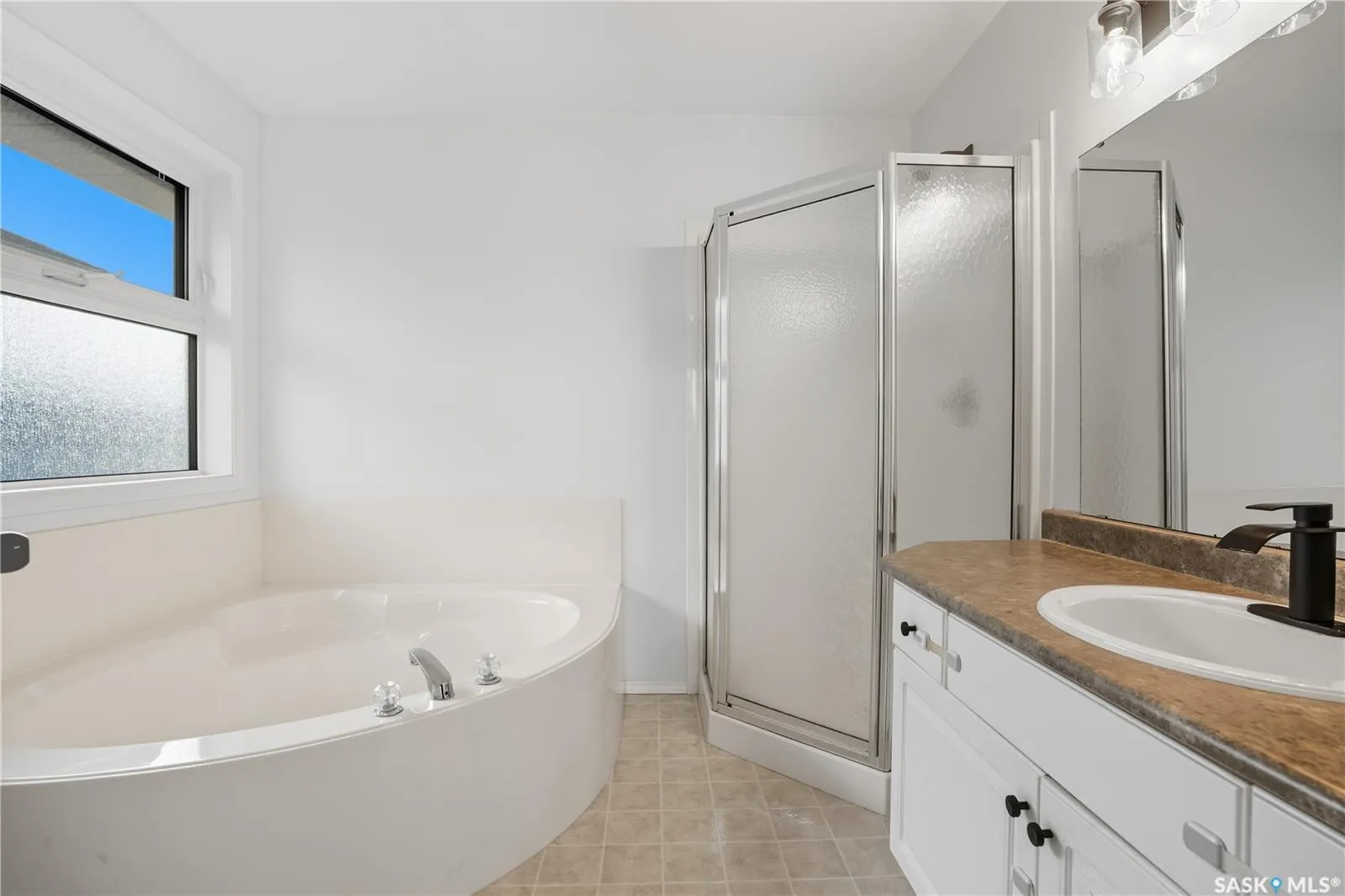 10338 Wascana ESTATES