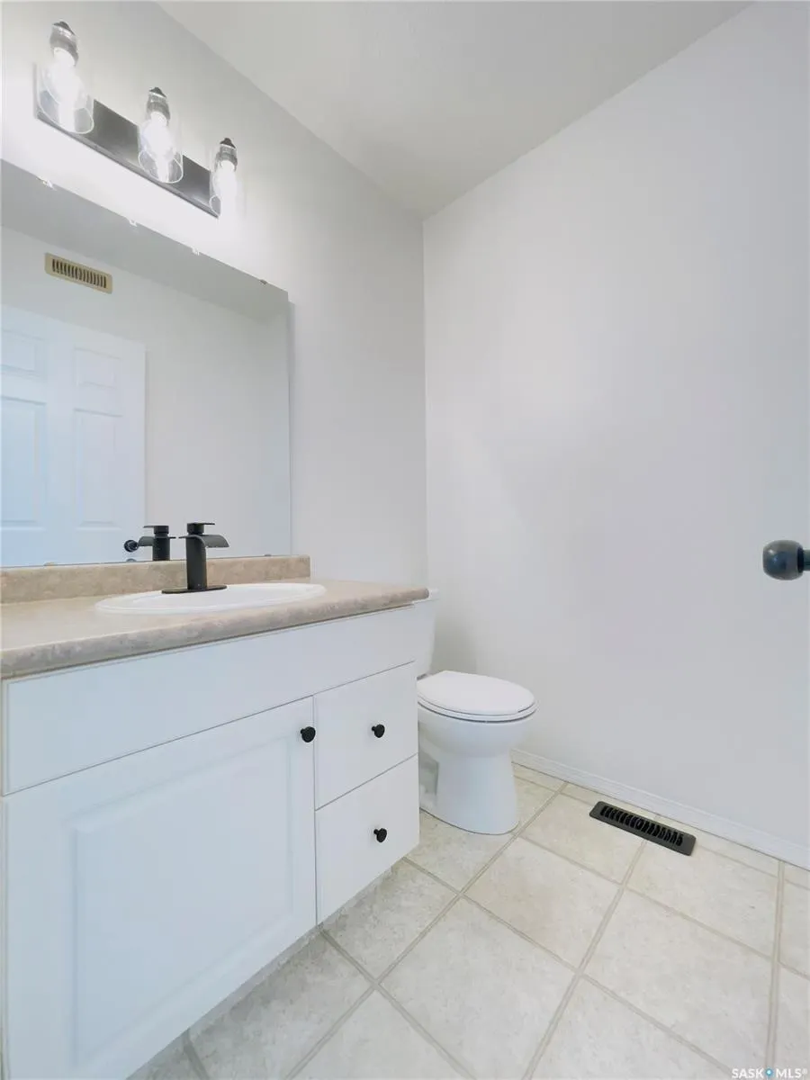 10338 Wascana ESTATES