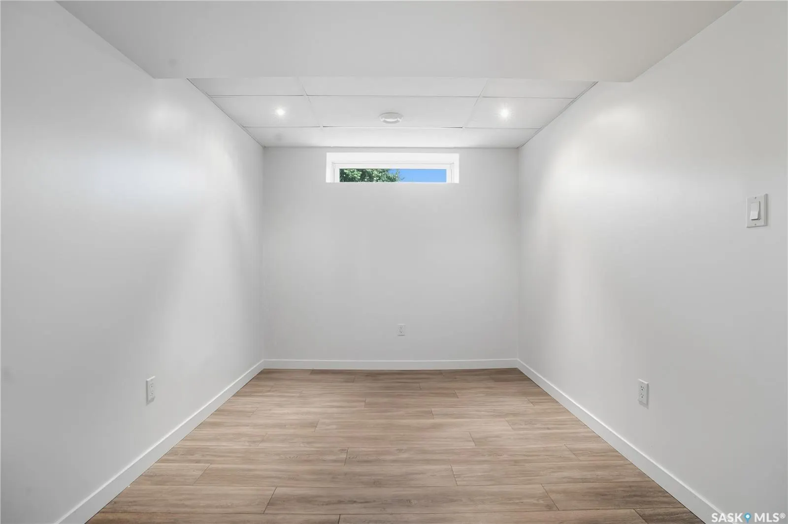 10338 Wascana ESTATES