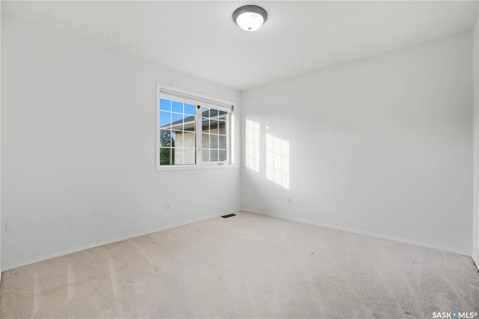 10338 Wascana ESTATES