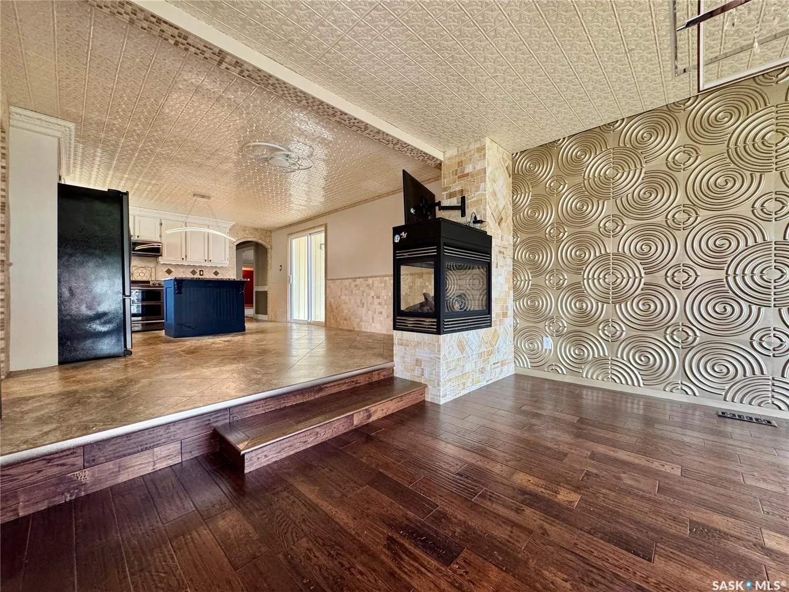 237 Cottonwood CRESCENT