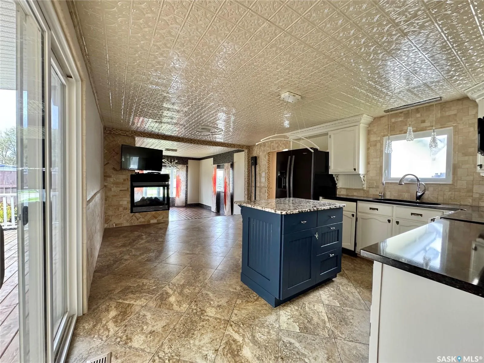 237 Cottonwood CRESCENT