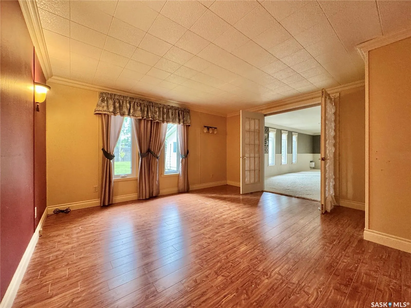 237 Cottonwood CRESCENT