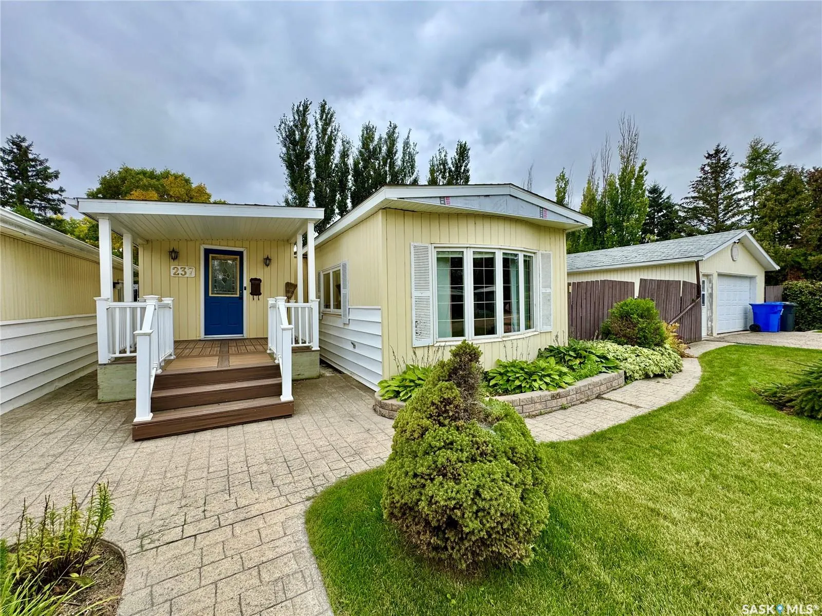237 Cottonwood CRESCENT