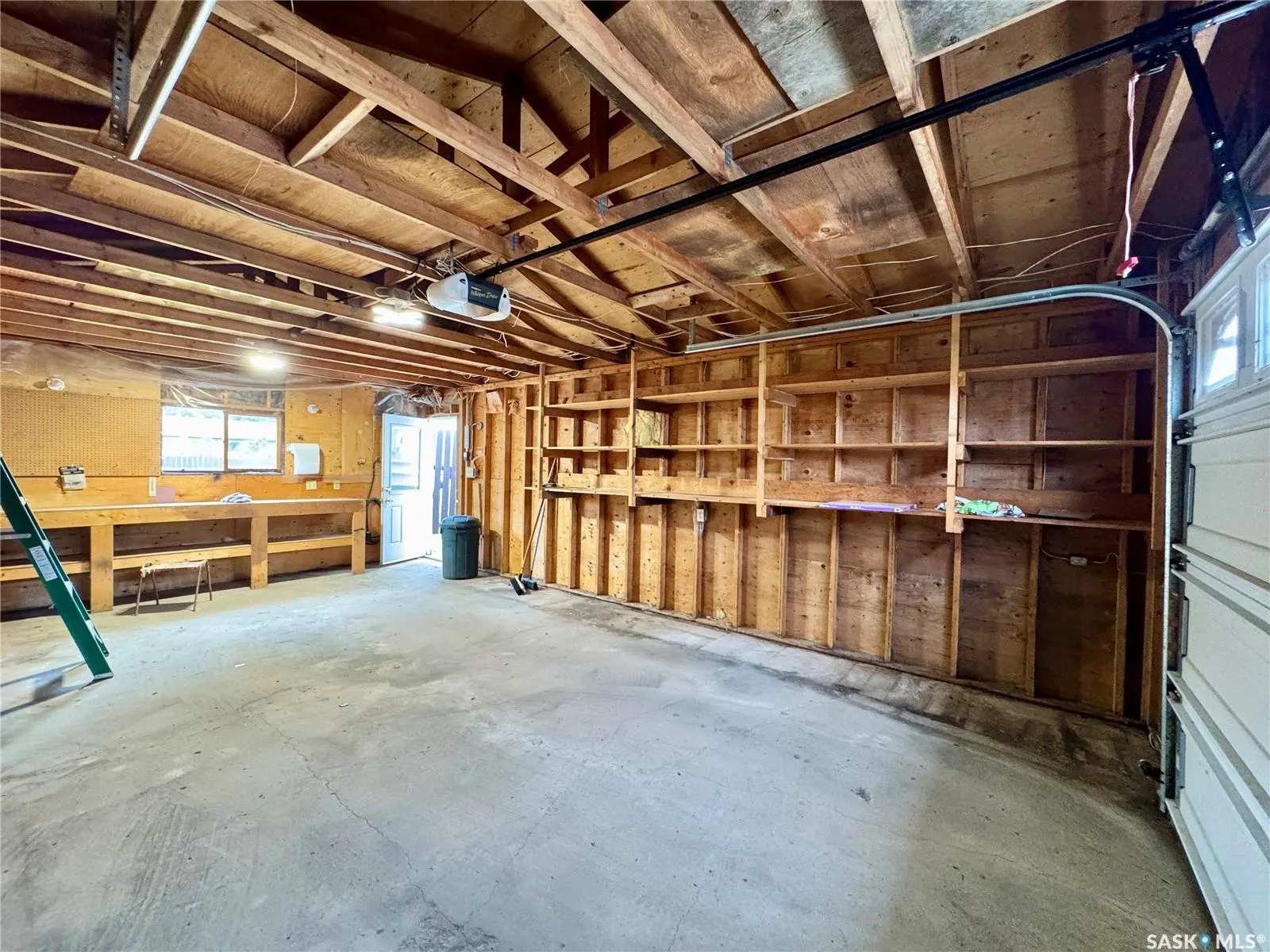 237 Cottonwood CRESCENT