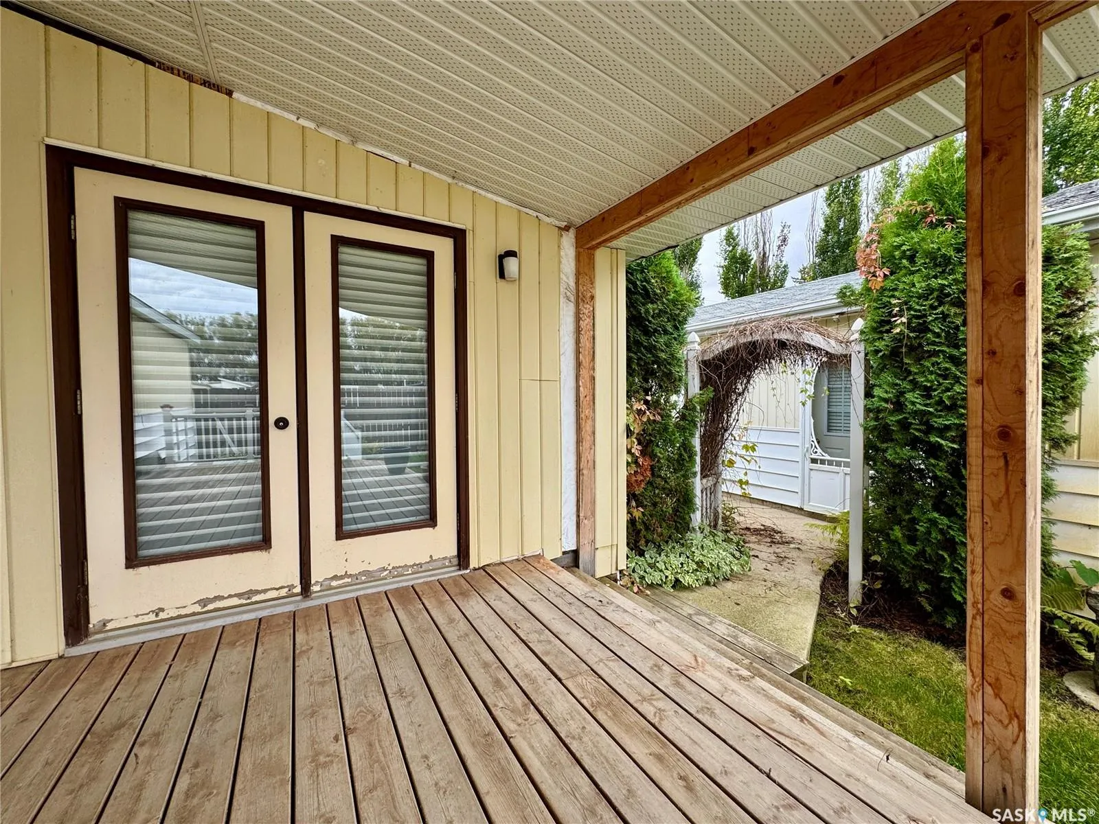237 Cottonwood CRESCENT