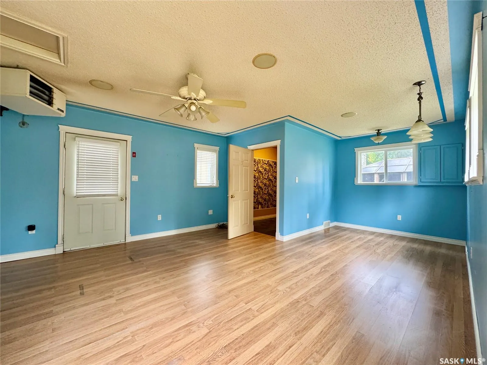 237 Cottonwood CRESCENT