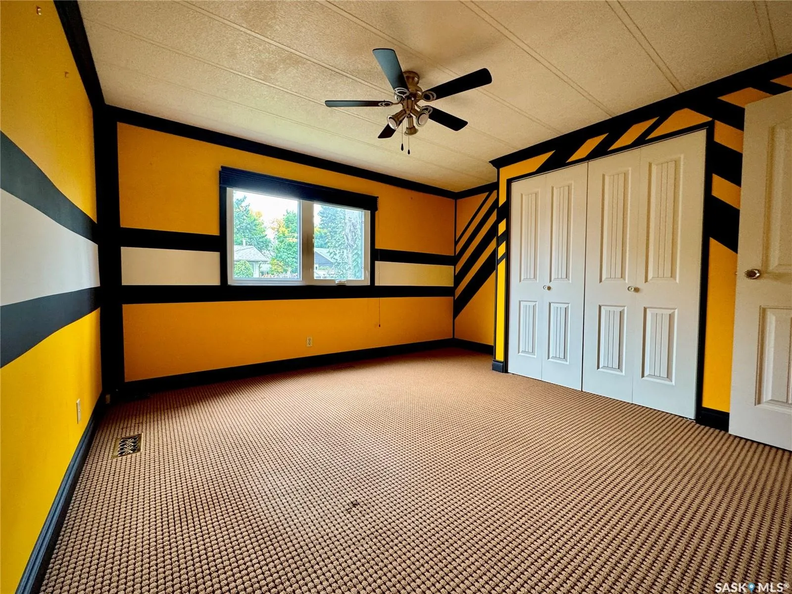 237 Cottonwood CRESCENT