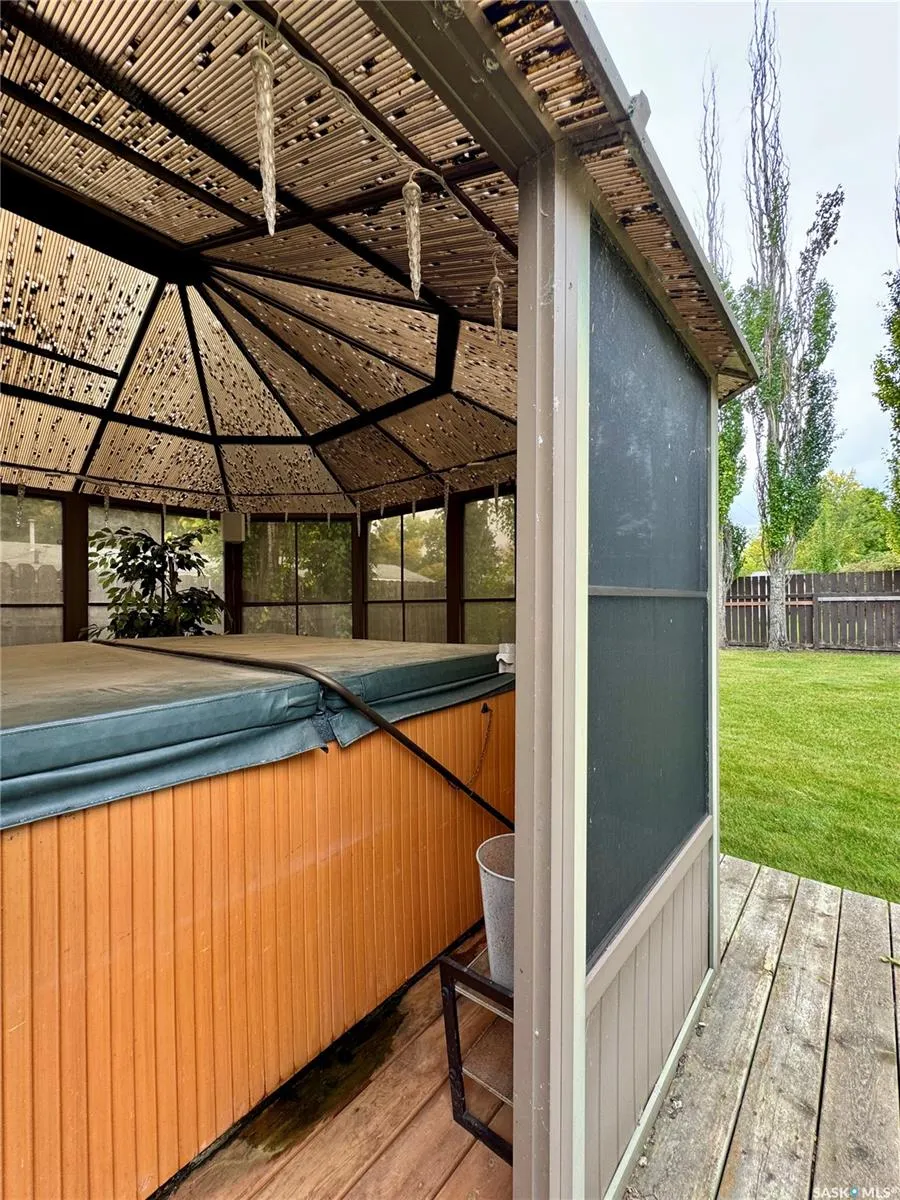 237 Cottonwood CRESCENT