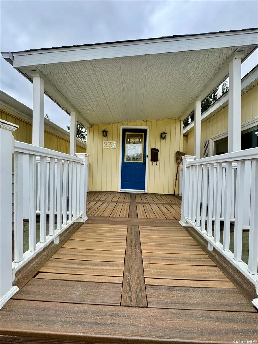 237 Cottonwood CRESCENT