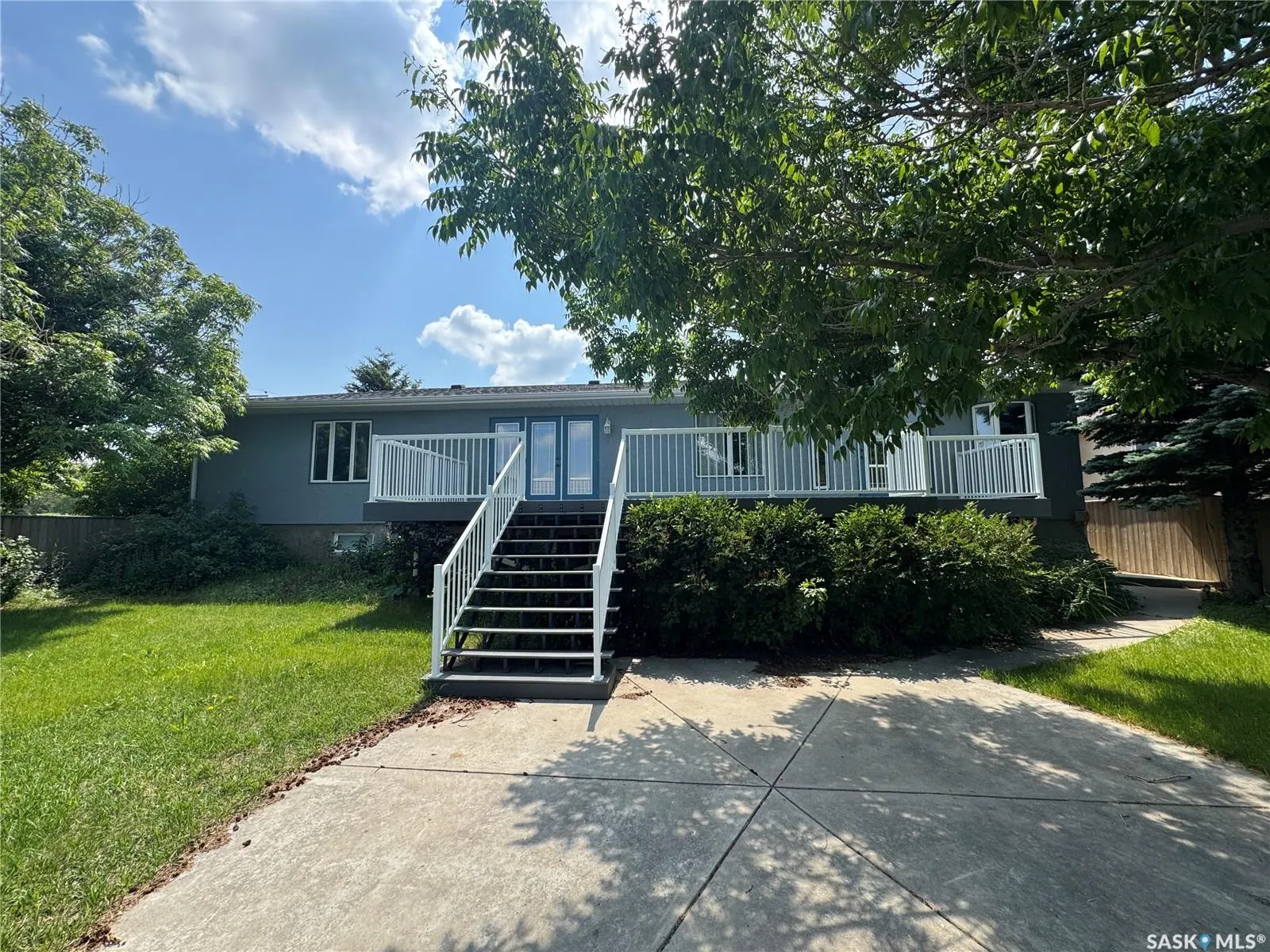 301 Turnbull AVENUE W