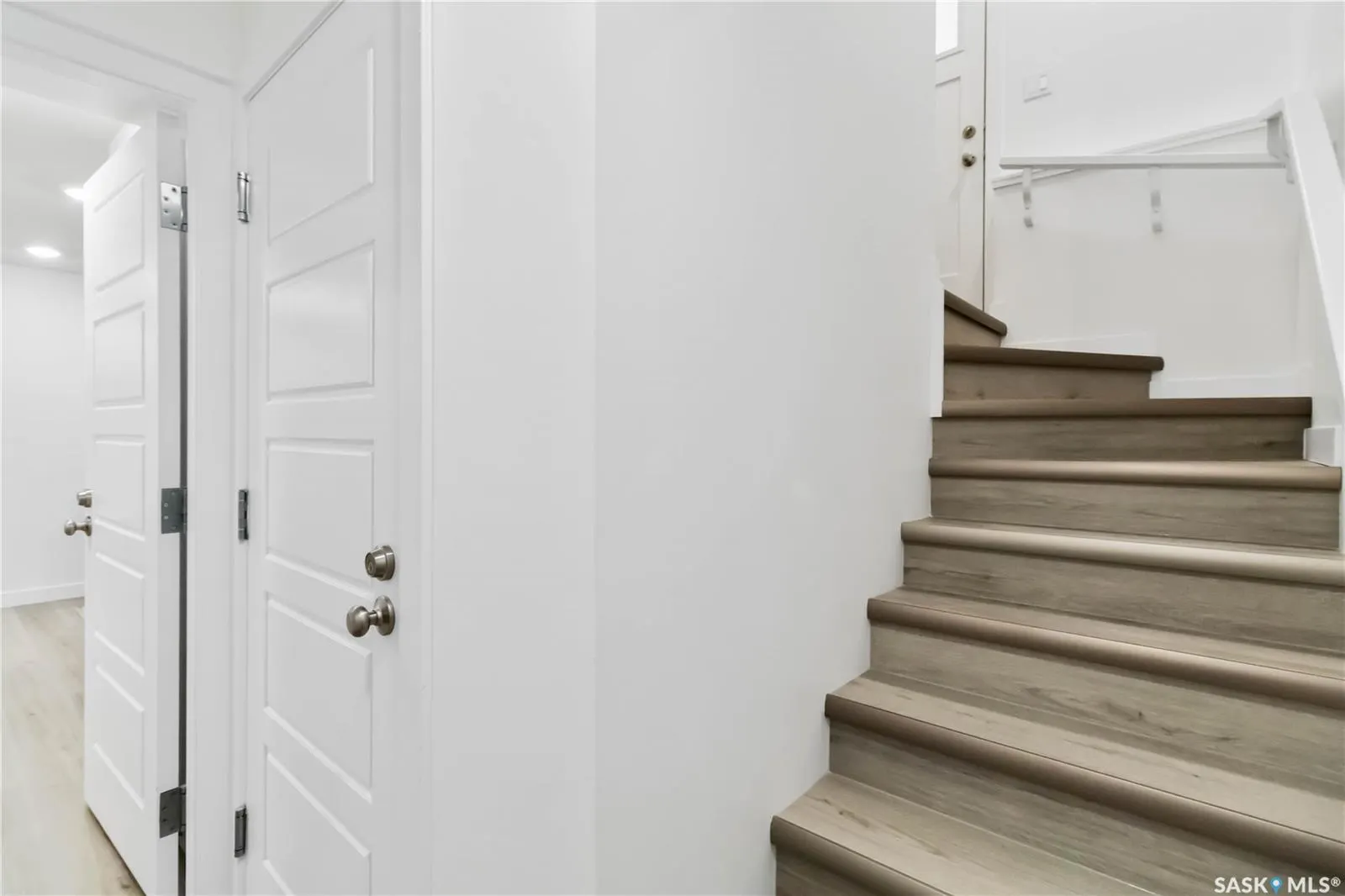 486 McFaull CRESCENT