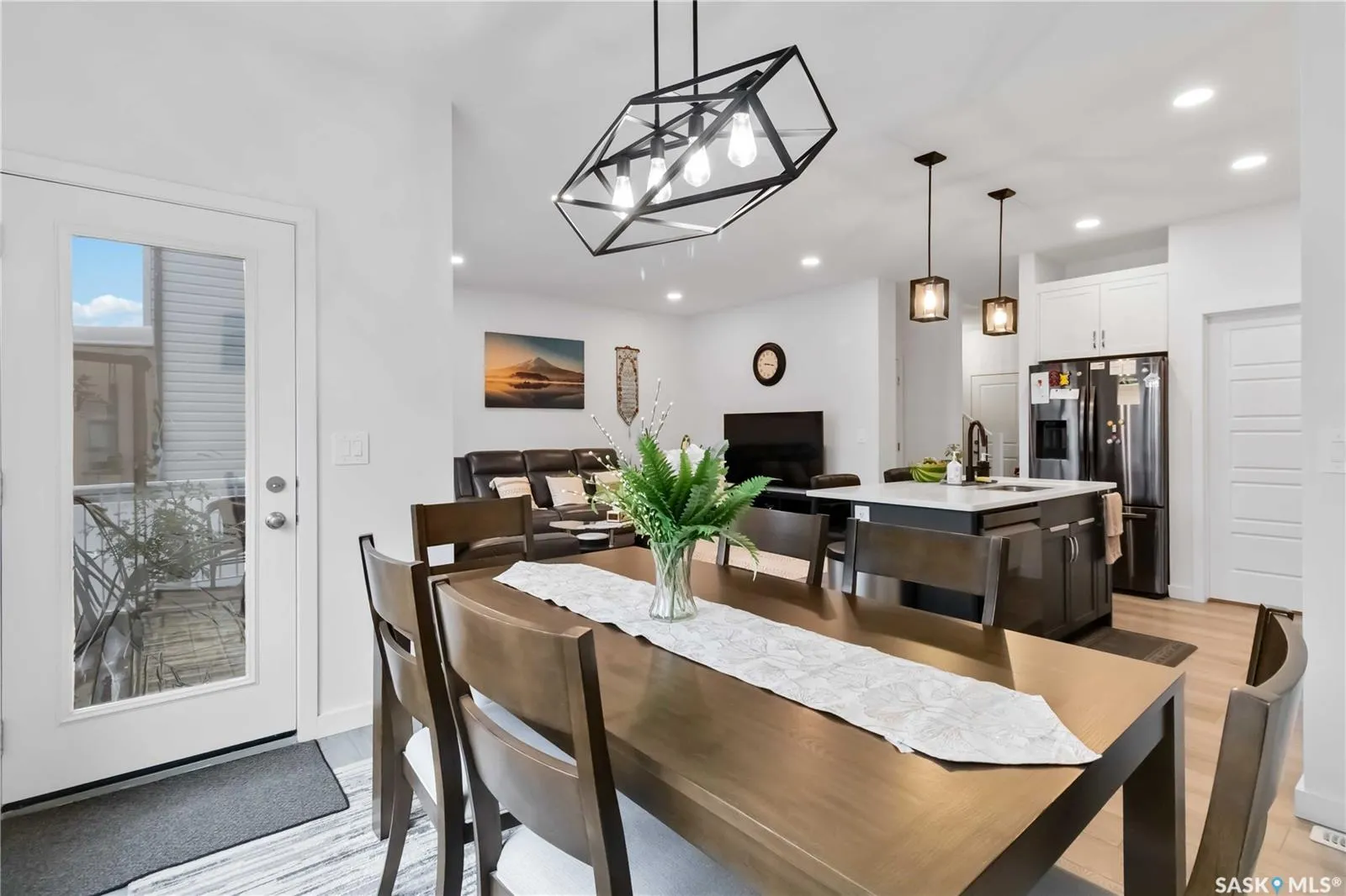 486 McFaull CRESCENT