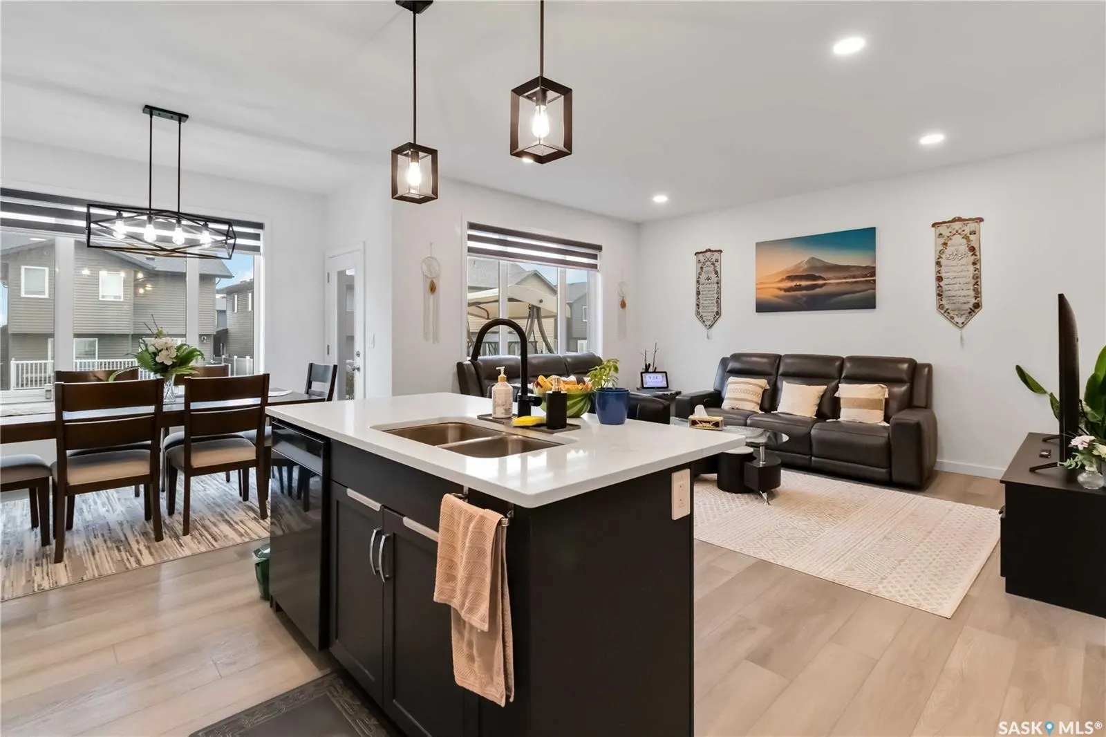 486 McFaull CRESCENT