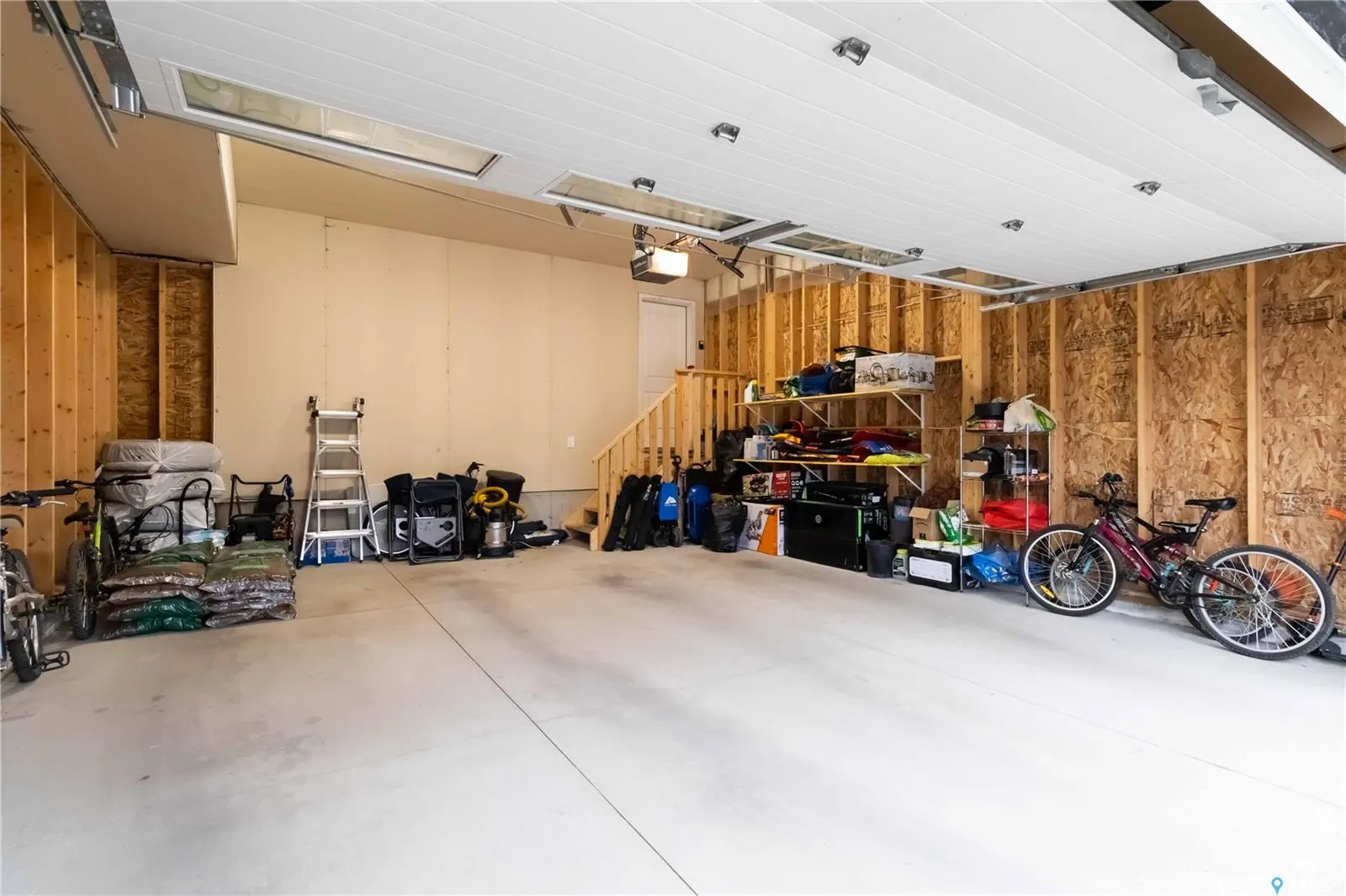 486 McFaull CRESCENT