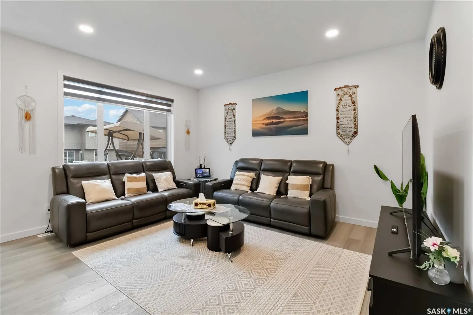 486 McFaull CRESCENT