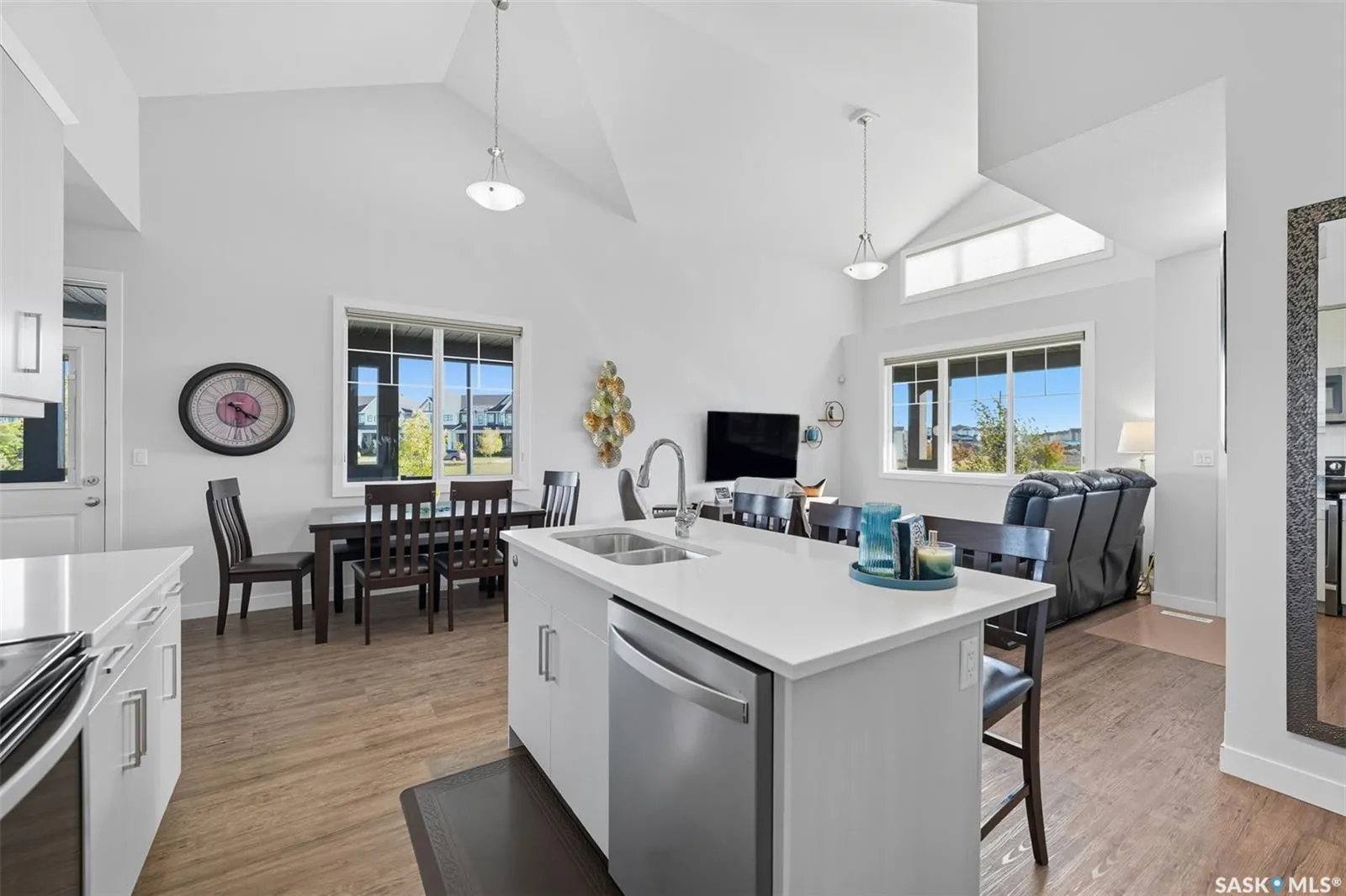 687 Secord BEND