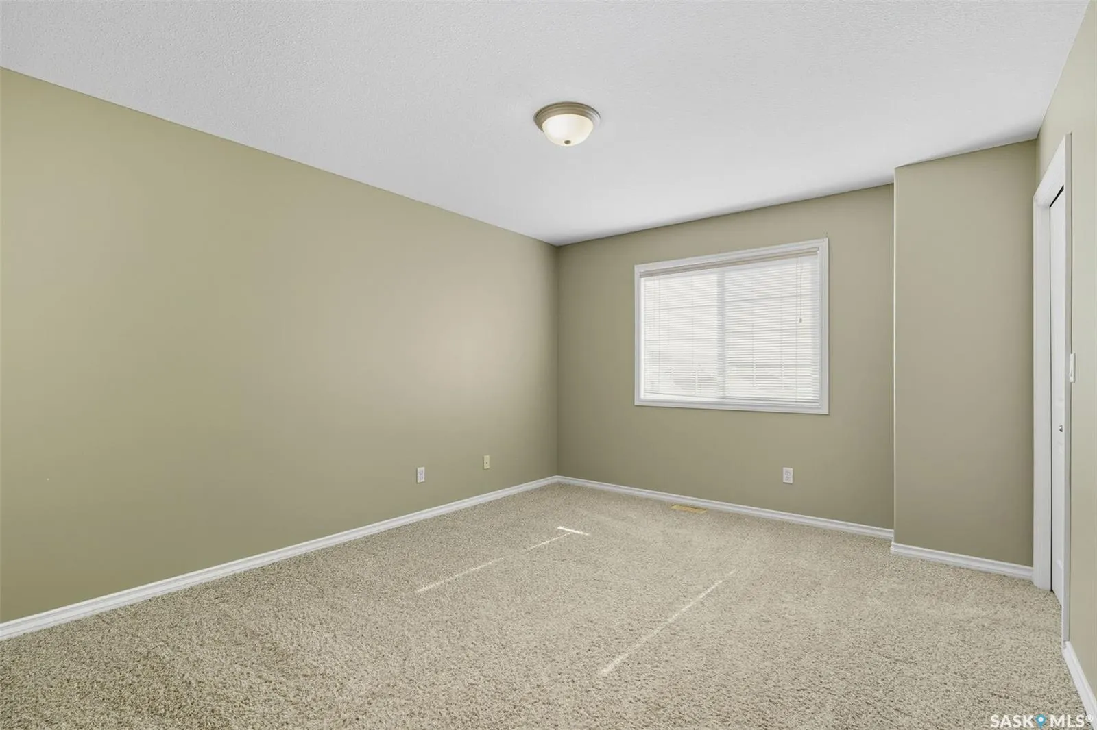 118 Pawlychenko LANE, #50