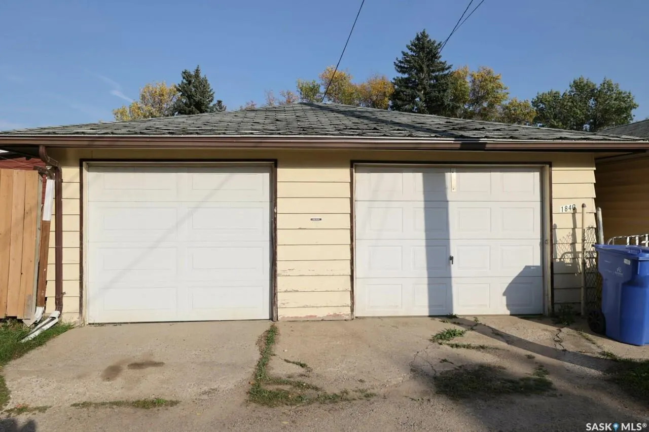 1840 Rupert STREET