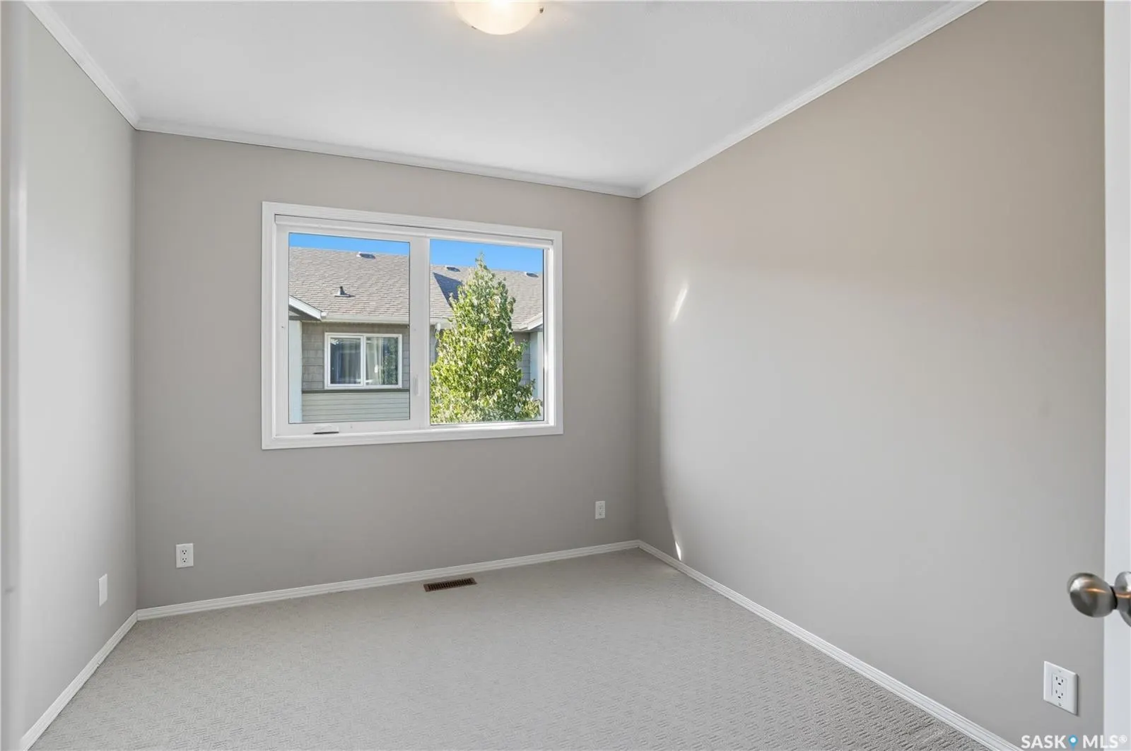 715 Hart ROAD, #404