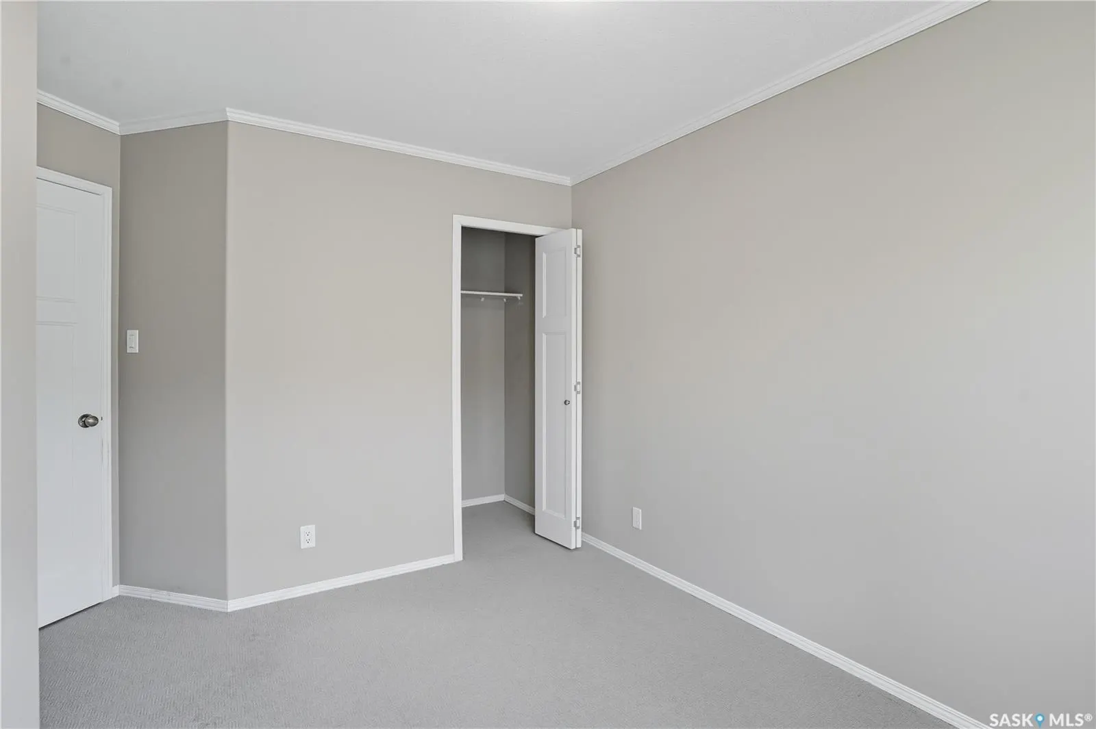 715 Hart ROAD, #404