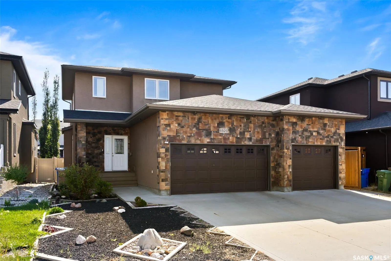 6925 Maple Ridge DRIVE