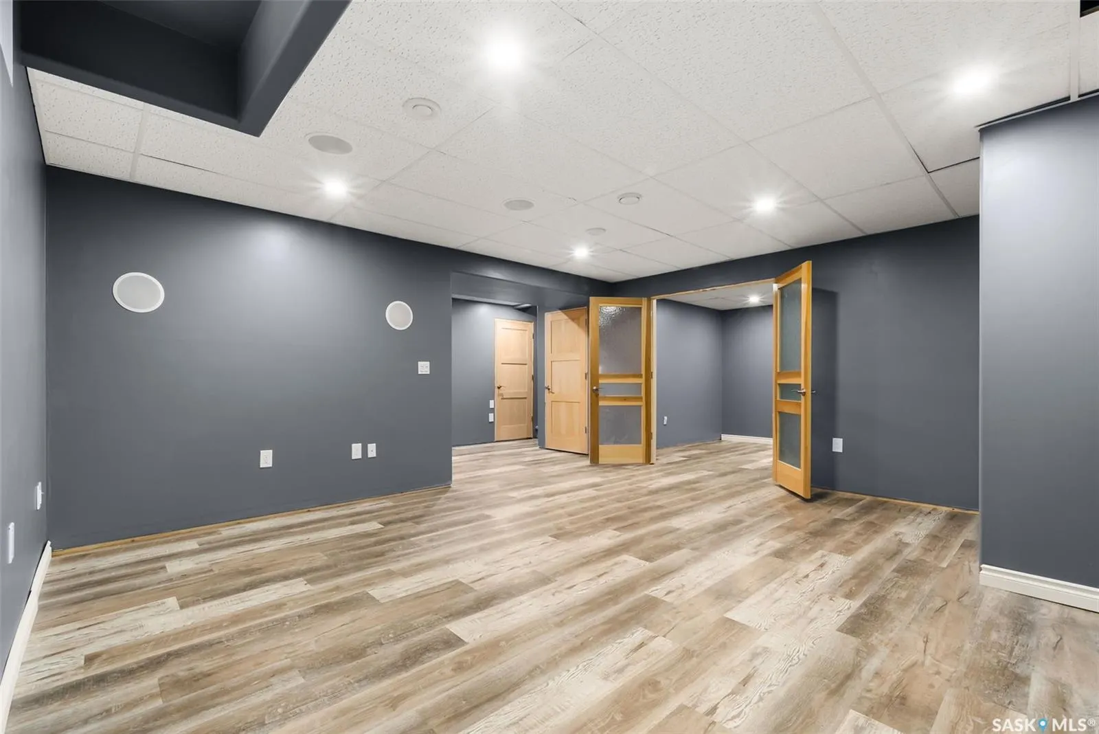 6925 Maple Ridge DRIVE