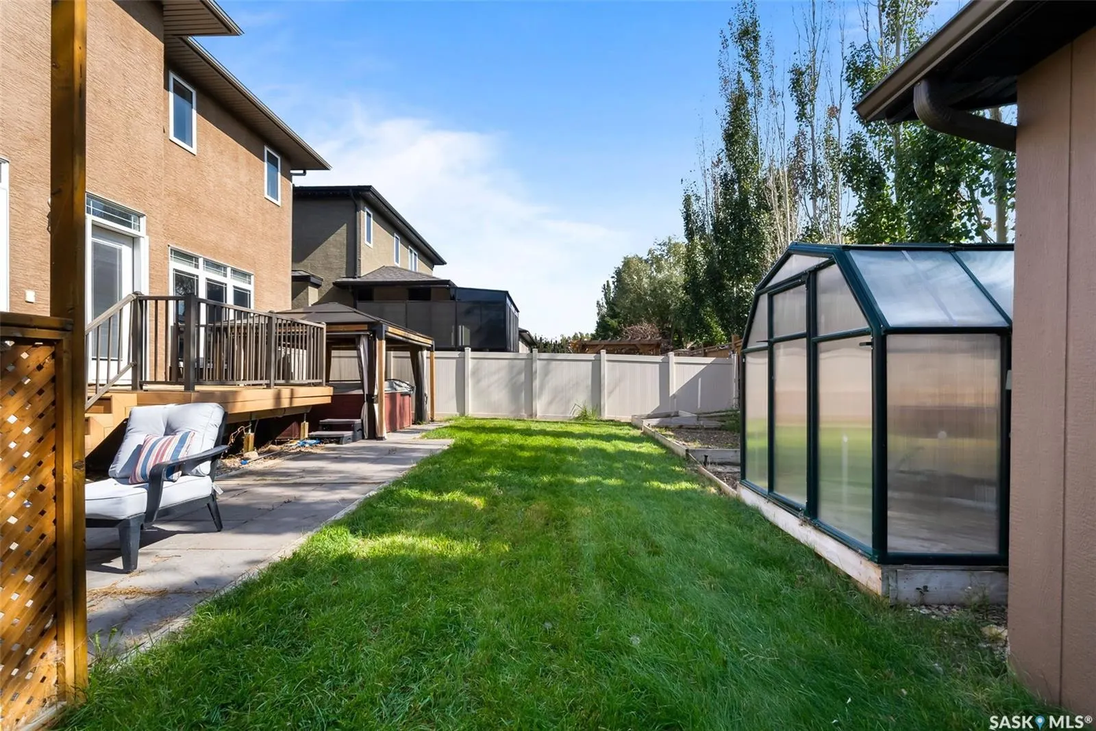 6925 Maple Ridge DRIVE