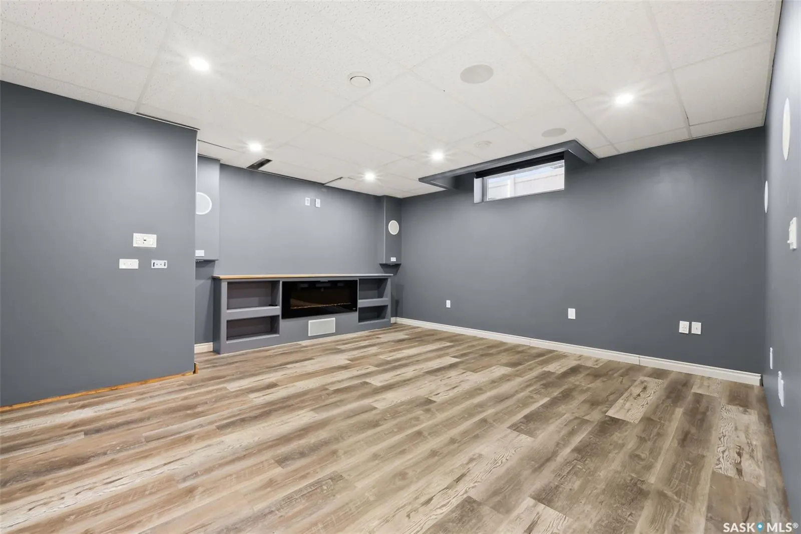 6925 Maple Ridge DRIVE