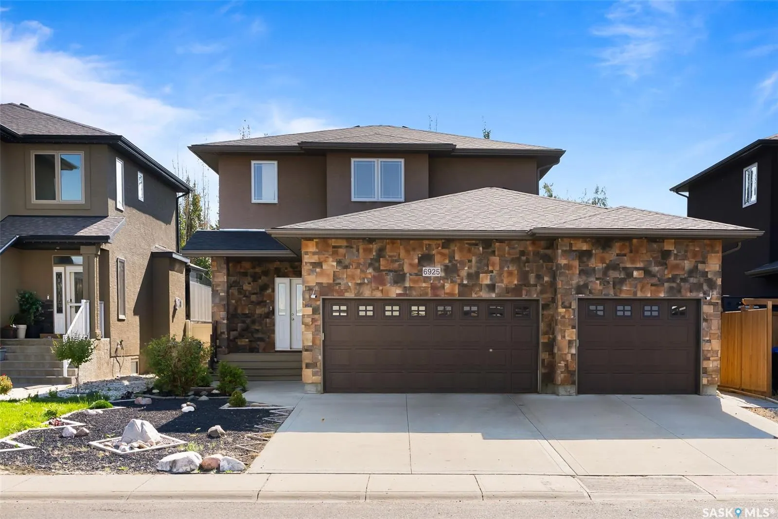 6925 Maple Ridge DRIVE