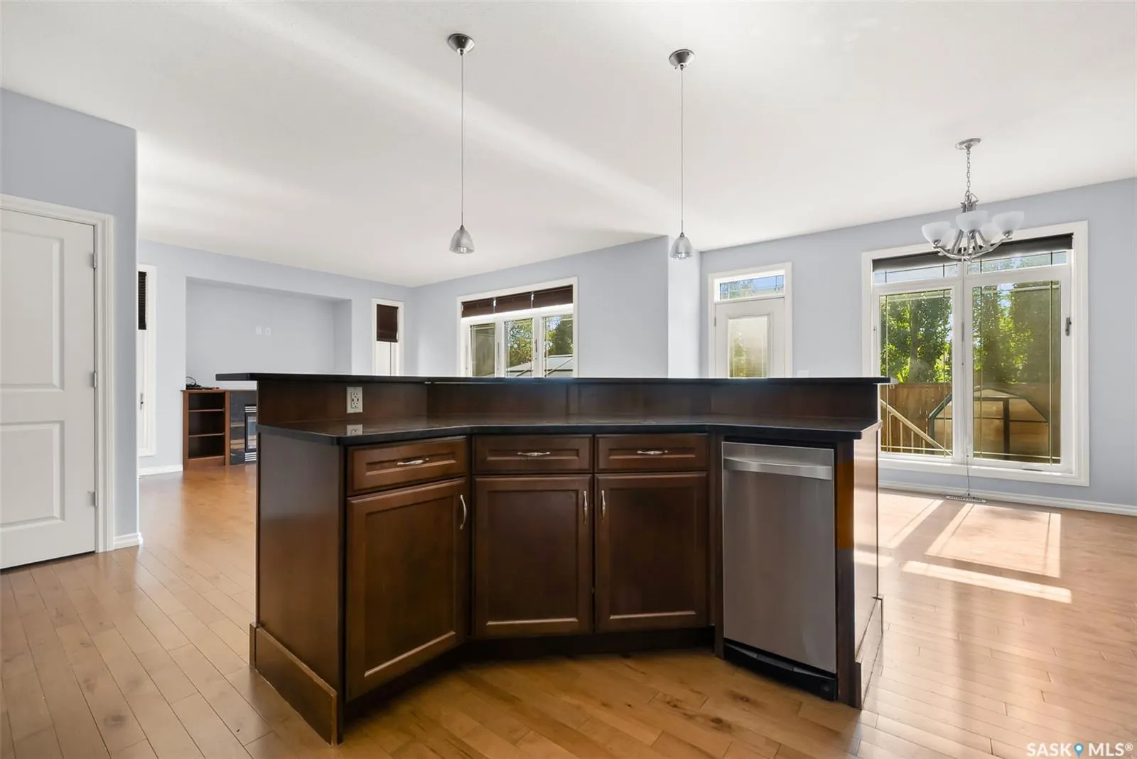 6925 Maple Ridge DRIVE