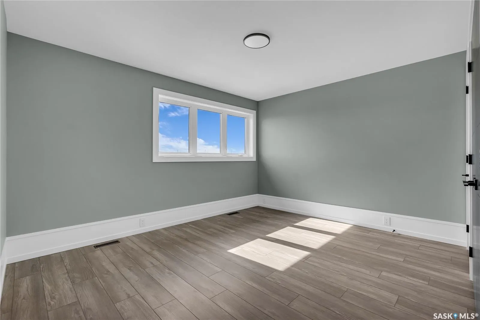 428 Woolf BEND