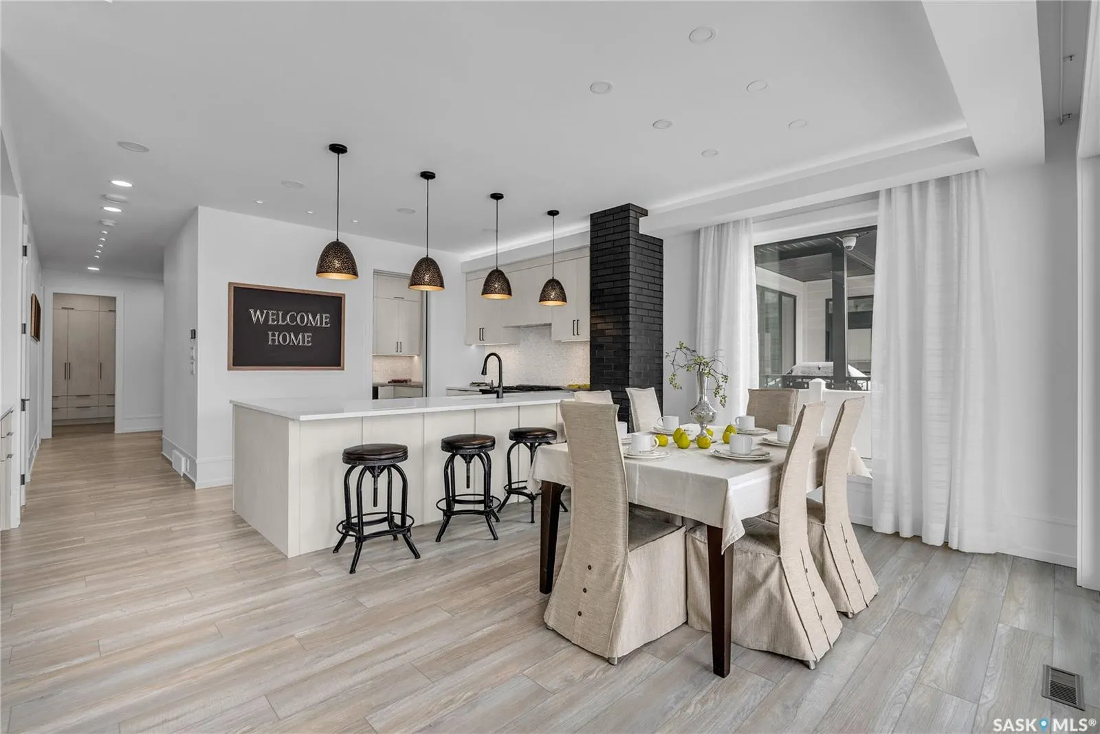 428 Woolf BEND