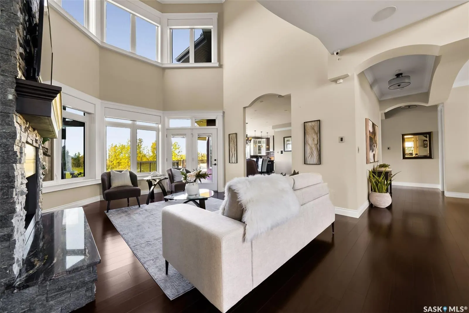 123 Slater CRESCENT