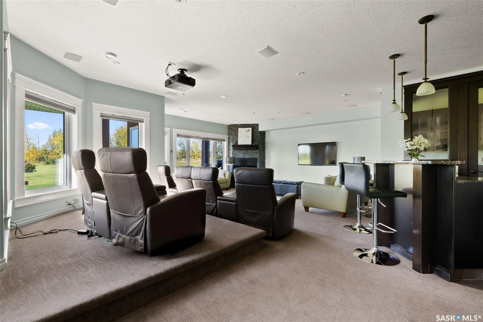 123 Slater CRESCENT