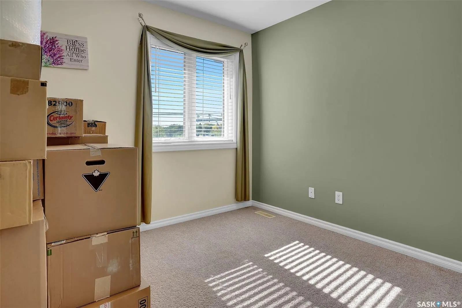 3946 Robinson STREET, #403