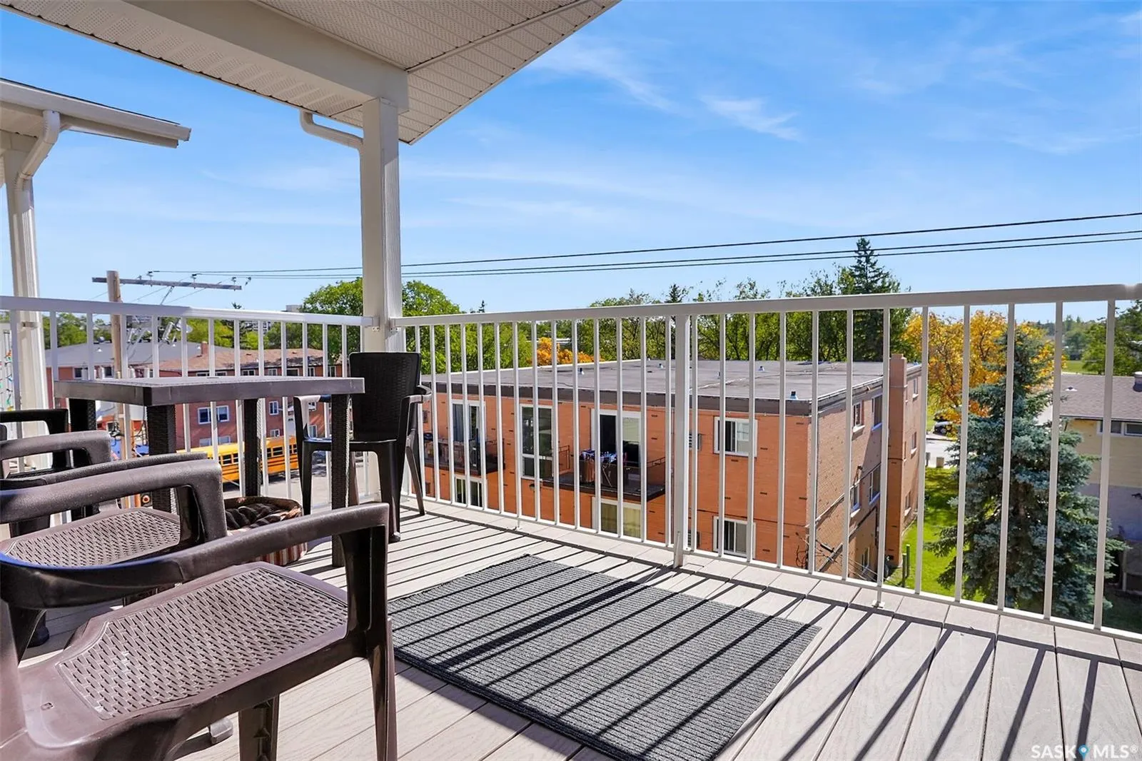 3946 Robinson STREET, #403