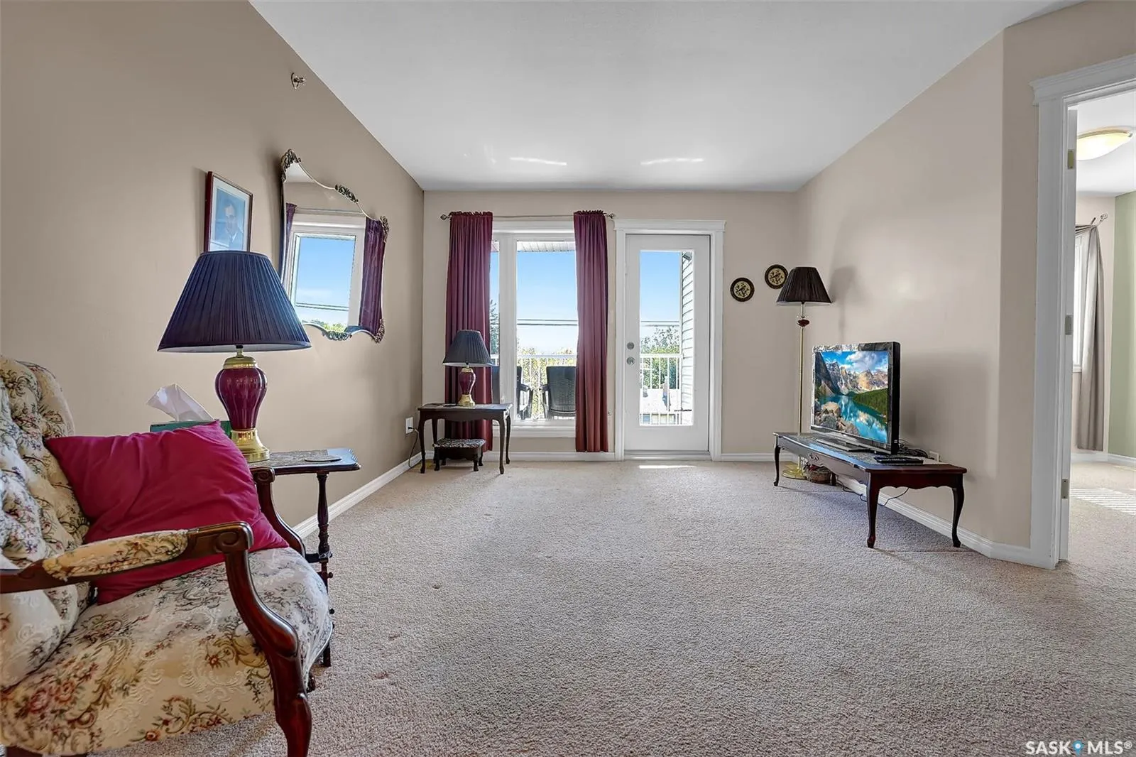 3946 Robinson STREET, #403