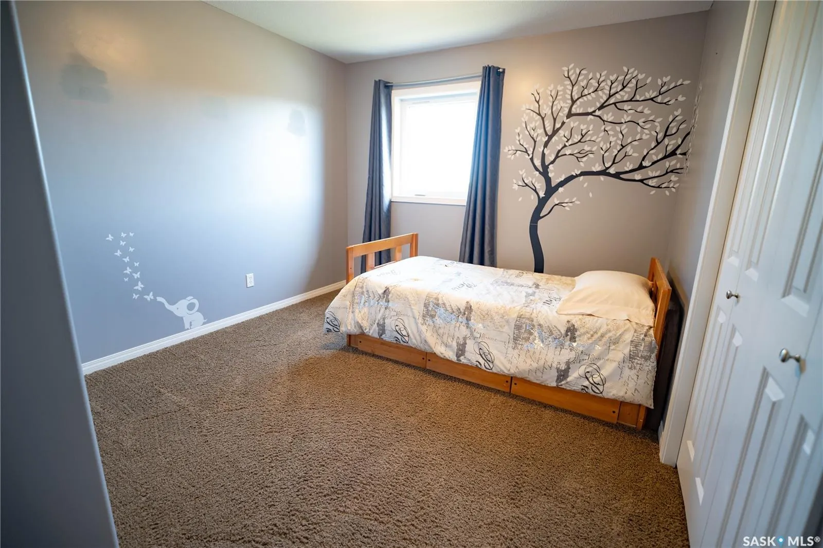 547 East Hampton BOULEVARD, #20