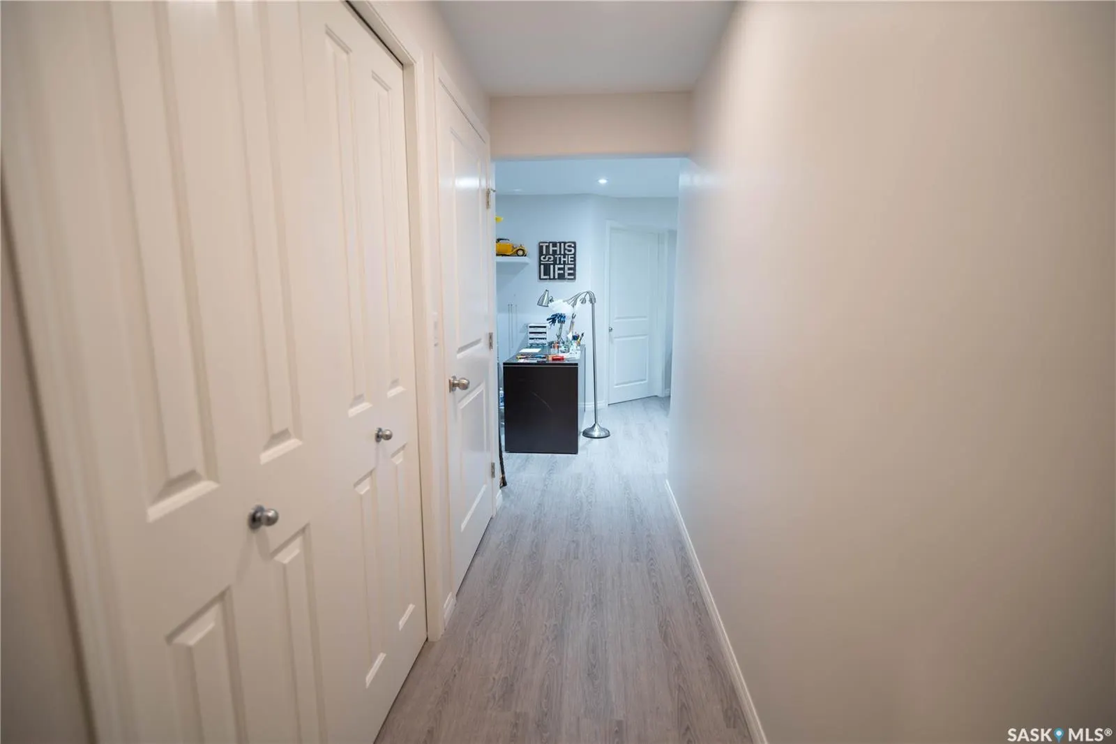547 East Hampton BOULEVARD, #20