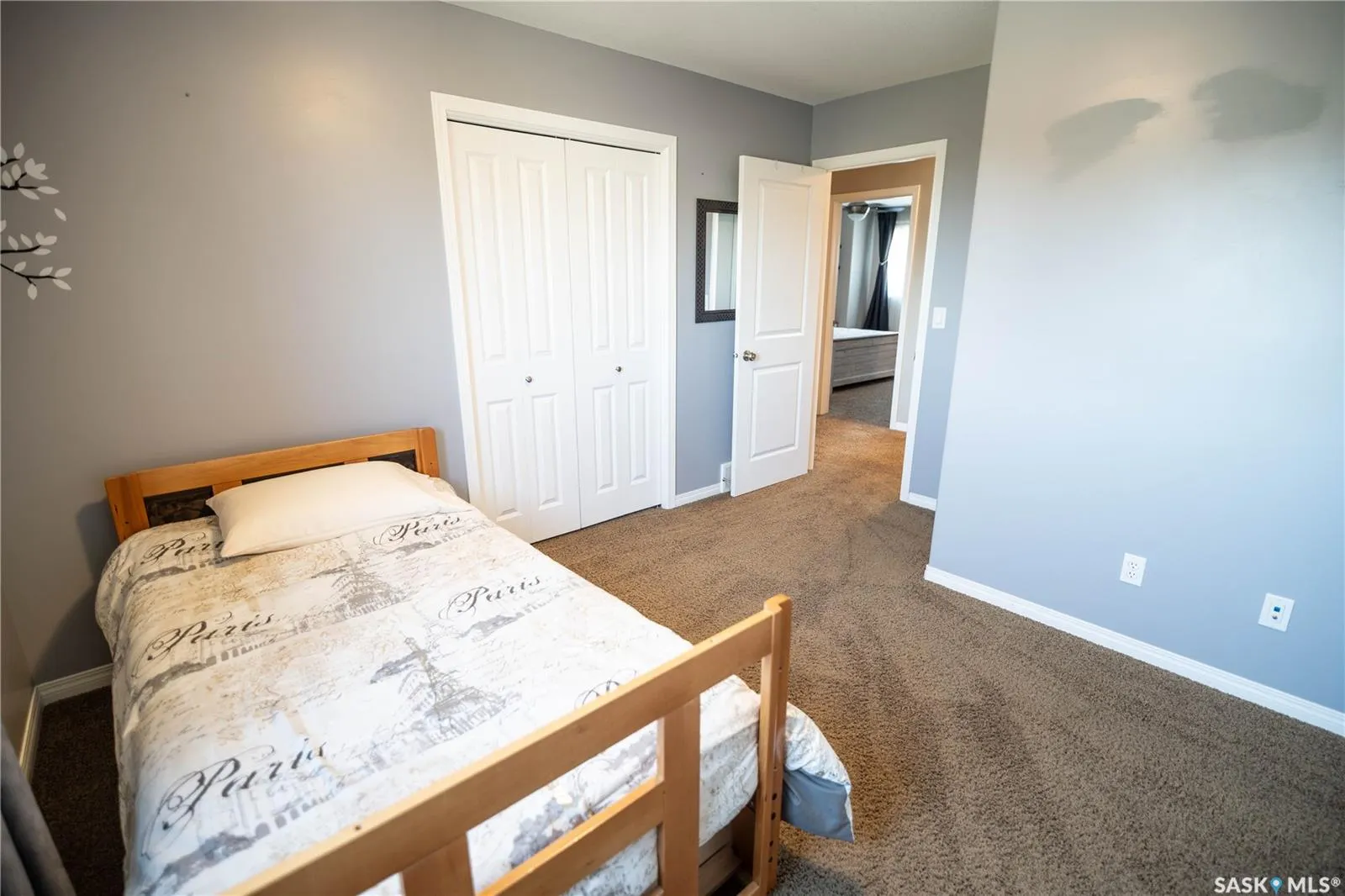547 East Hampton BOULEVARD, #20