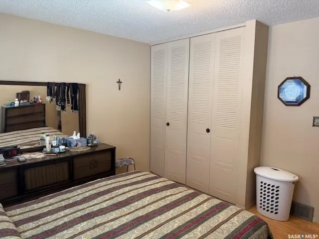 41 mackenzie DRIVE